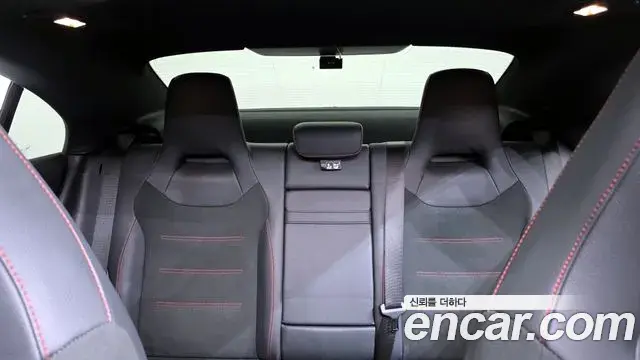 Mercedes-Benz CLA-Class 2022 — Photo 9/30