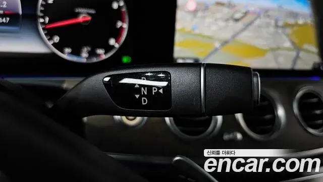 Mercedes-Benz E-Class 2018 — Фото 9/20