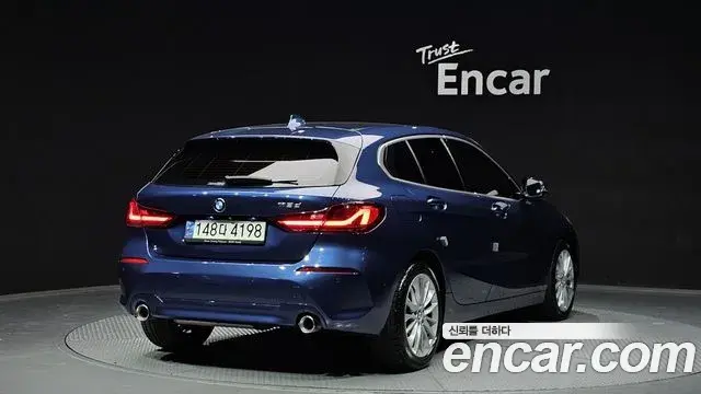 BMW 1 Series 2021 — ფოტო 20/20