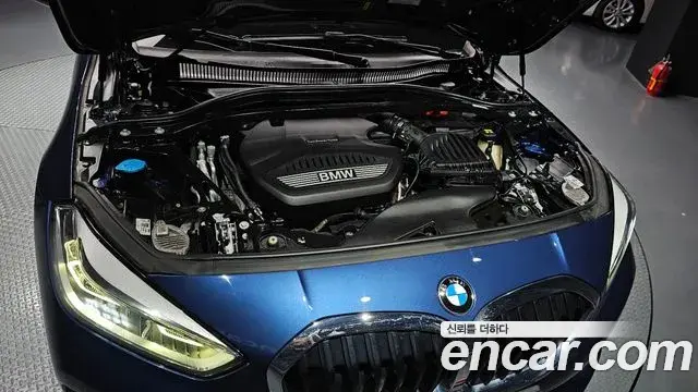 BMW 1 Series 2021 — ფოტო 11/20