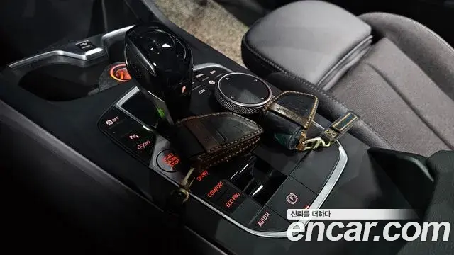 BMW 1 Series 2021 — ფოტო 18/20