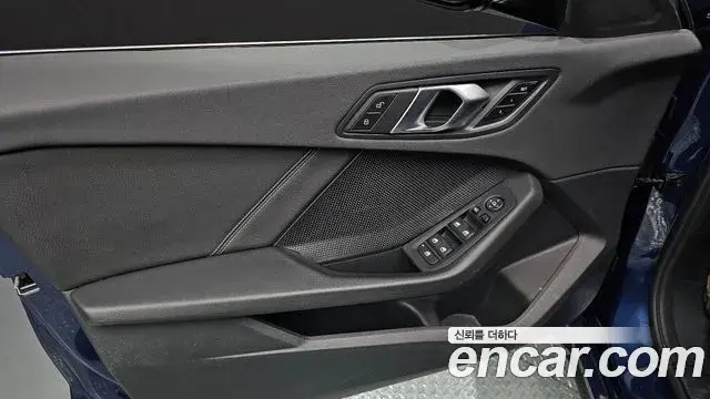 BMW 1 Series 2021 — ფოტო 16/20