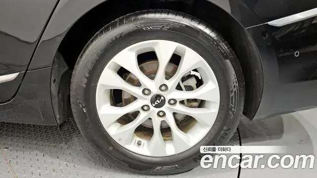 Kia K8 2021 — ფოტო 32/32
