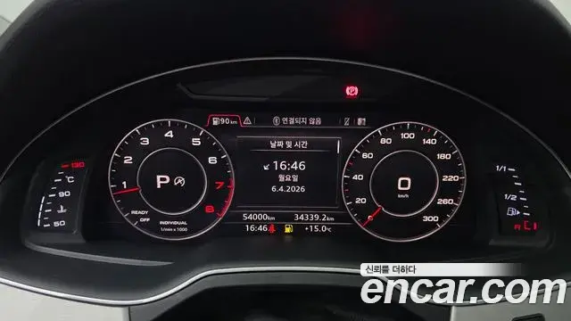 Audi Q7 2019 — ფოტო 22/30