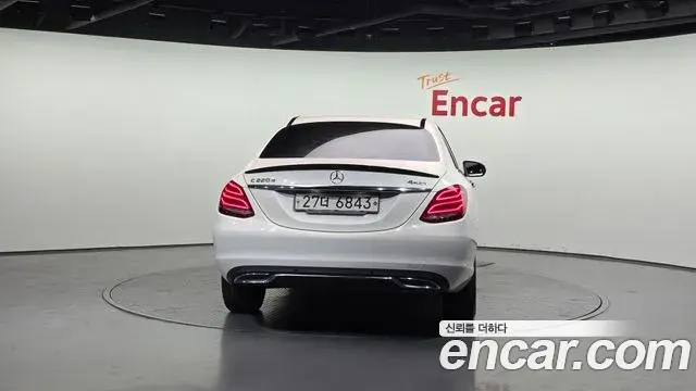 Mercedes-Benz C-Class 2018 — Şəkil 1/20