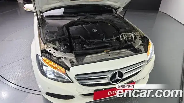 Mercedes-Benz C-Class 2018 — Şəkil 12/20