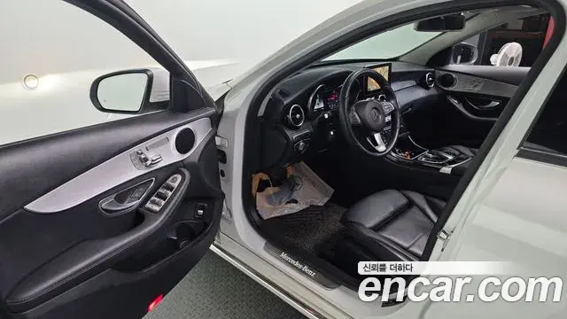 Mercedes-Benz C-Class 2018 — Şəkil 3/20