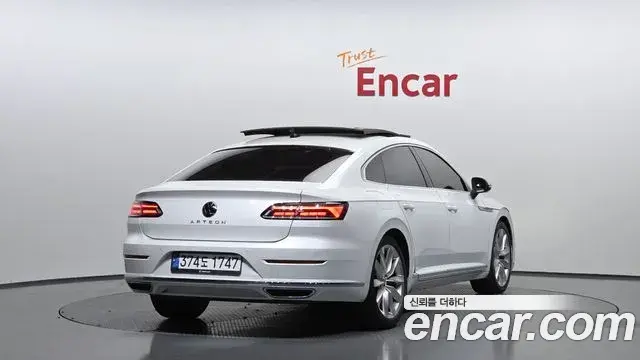 Volkswagen Arteon 2022 — Photo 15/30