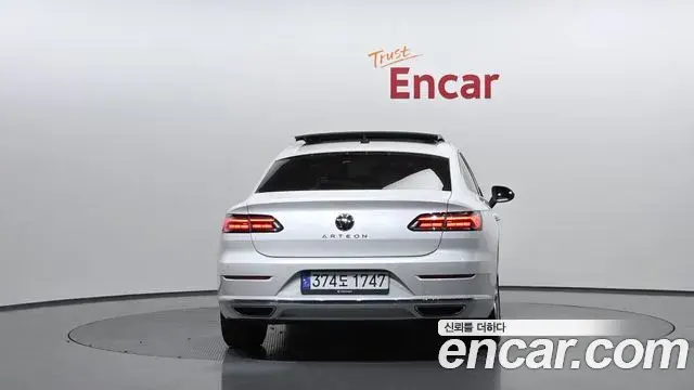 Volkswagen Arteon 2022 — Photo 17/30