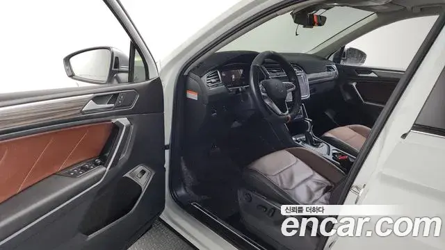 Volkswagen Tiguan Allspace 2023 — Şəkil 16/34