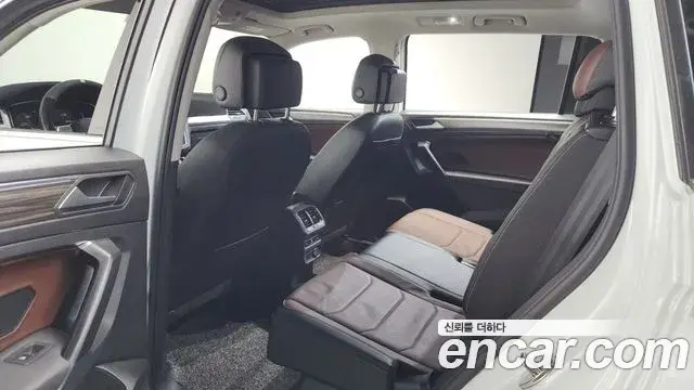 Volkswagen Tiguan Allspace 2023 — Şəkil 11/34