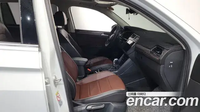 Volkswagen Tiguan Allspace 2023 — Şəkil 24/34