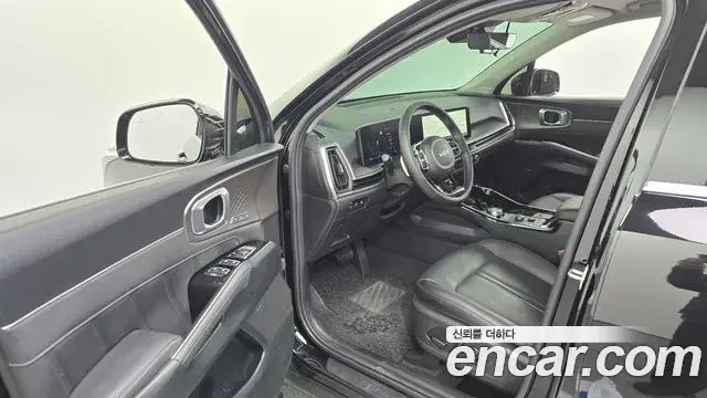 Kia Sorento 2023 — Фото 10/20
