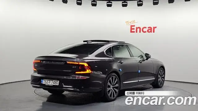 Volvo S90 2022 — Şəkil 7/34