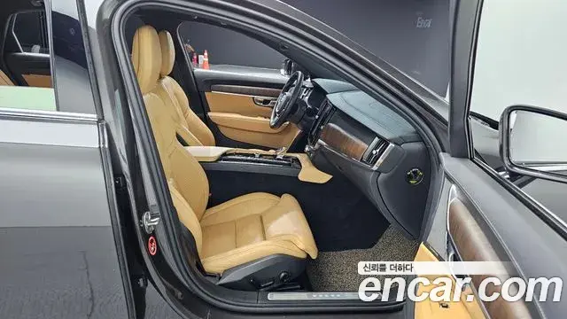 Volvo S90 2022 — Şəkil 21/34