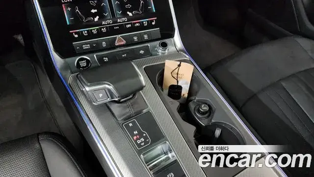 Audi A6 2021 — Şəkil 13/20