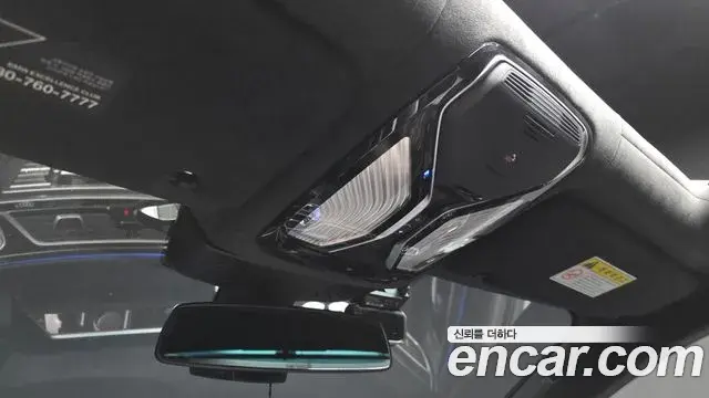 BMW 7 Series 2019 — Photo 30/33