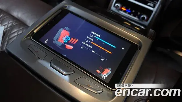 BMW 7 Series 2019 — Photo 20/33
