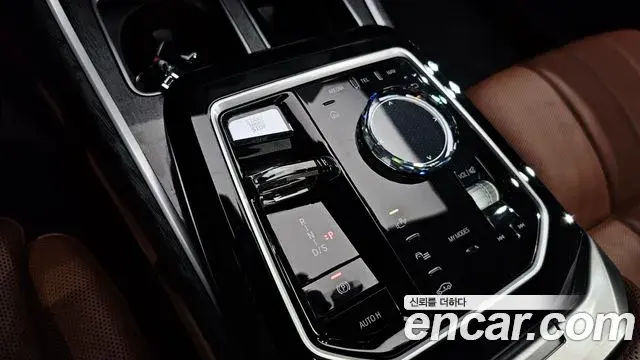 BMW 7 Series 2024 — Şəkil 1/31