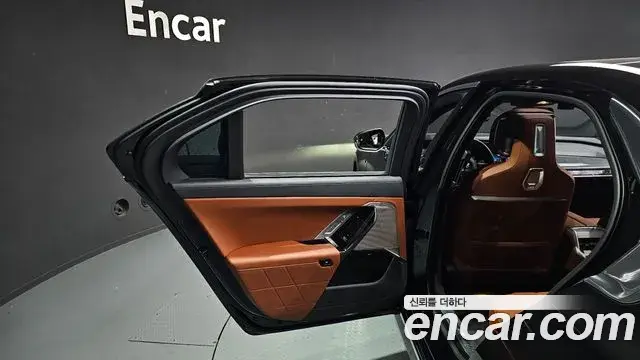BMW 7 Series 2024 — Şəkil 15/31