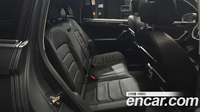 Volkswagen Tiguan 2020 — Photo 31/33