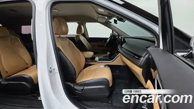 Kia Carnival 2021 — Şəkil 10/20