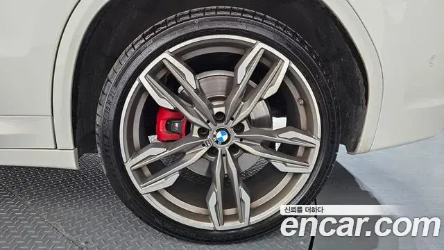 BMW X3 2021 — ფოტო 22/37