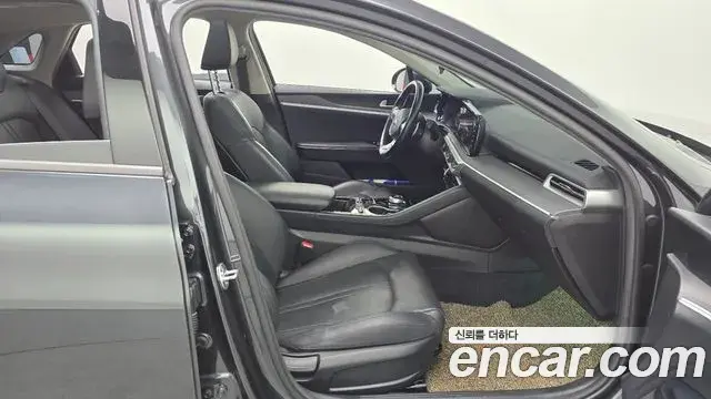 Kia K5 2020 — Şəkil 31/32
