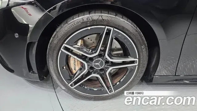 Mercedes-Benz A-Class 2020 — Фото 5/20