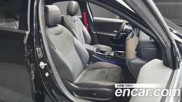 Mercedes-Benz A-Class 2020 — Фото 12/20