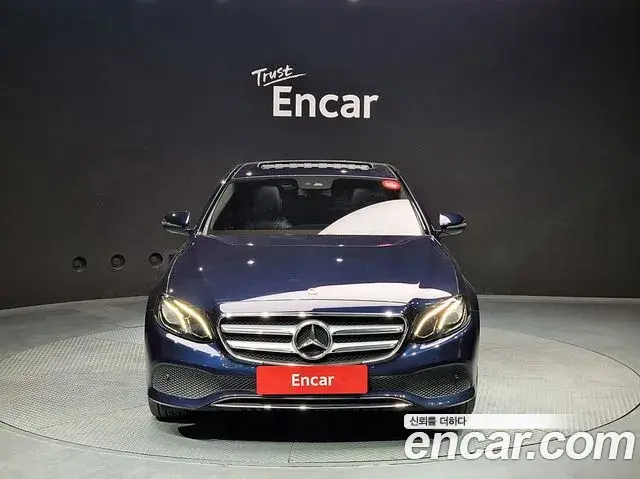 Mercedes-Benz E-Class 2018 — Фото 2/20