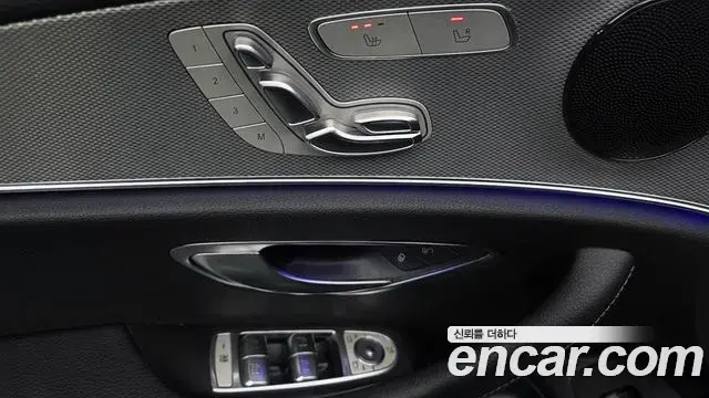 Mercedes-Benz E-Class 2018 — ფოტო 47/50