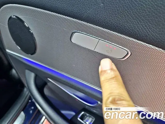 Mercedes-Benz E-Class 2018 — ფოტო 41/50