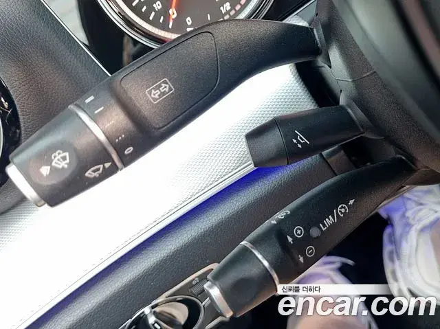 Mercedes-Benz E-Class 2018 — ფოტო 43/50