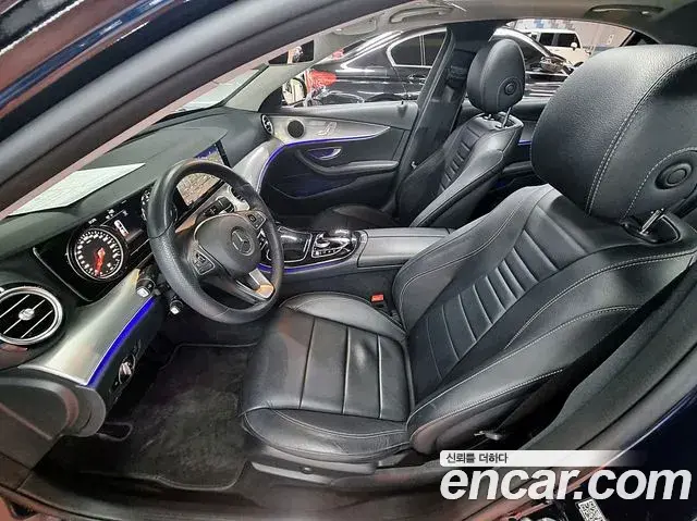 Mercedes-Benz E-Class 2018 — ფოტო 31/50