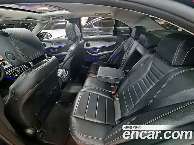 Mercedes-Benz E-Class 2018 — ფოტო 50/50
