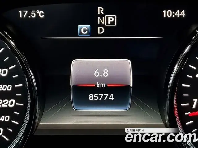 Mercedes-Benz E-Class 2018 — ფოტო 42/50