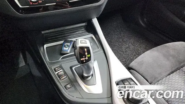 BMW 1 Series 2018 — Photo 14/32