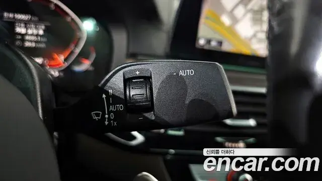 BMW 5 Series 2020 — ფოტო 10/40