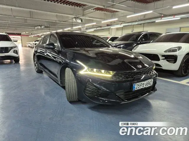 Kia K5 2020 — Şəkil 8/17