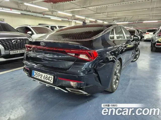 Kia K5 2020 — Şəkil 13/17