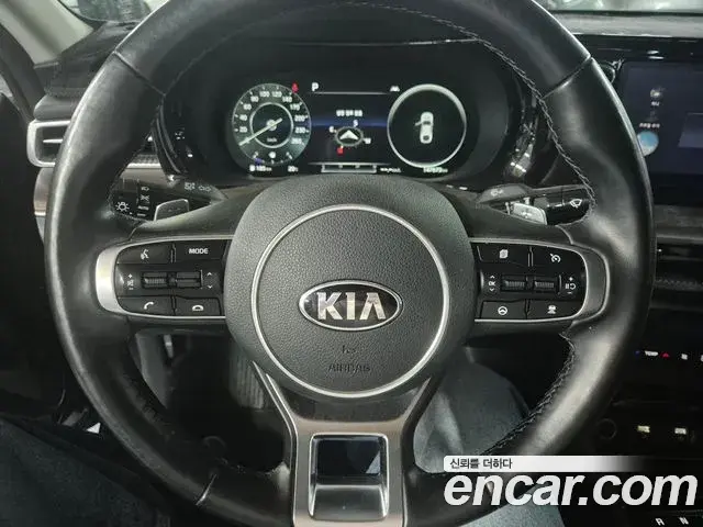 Kia K5 2020 — Şəkil 1/17
