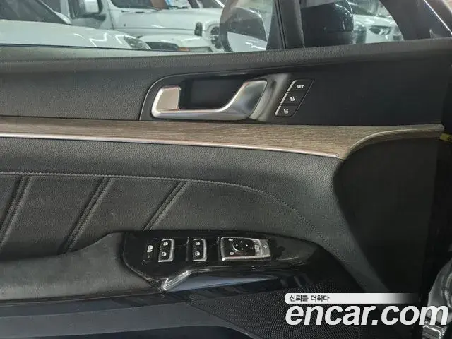 Kia K5 2020 — Şəkil 14/17