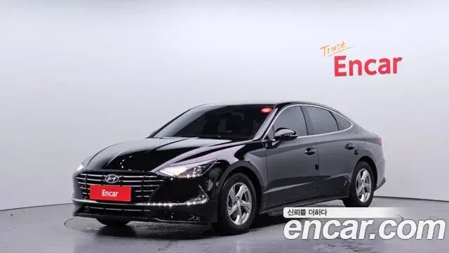Hyundai Sonata 2023 — Фото 1/20