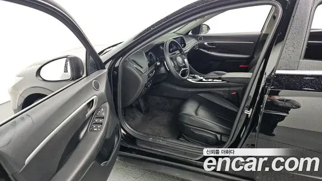 Hyundai Sonata 2023 — Фото 10/20
