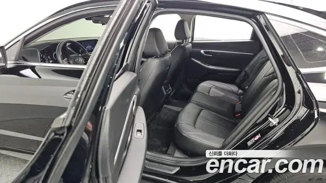 Hyundai Sonata 2023 — Фото 13/20