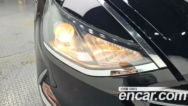 Hyundai Sonata Hybrid 2023 — Şəkil 7/30
