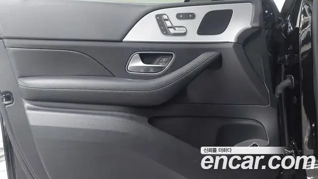 Mercedes-Benz GLE-Class 2020 — Şəkil 19/20