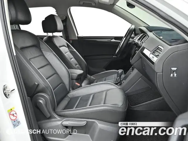 Volkswagen Tiguan 2018 — Şəkil 20/20