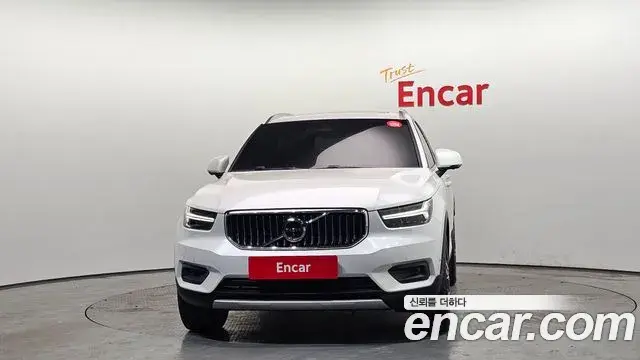 Volvo XC40 2019 — Photo 20/33